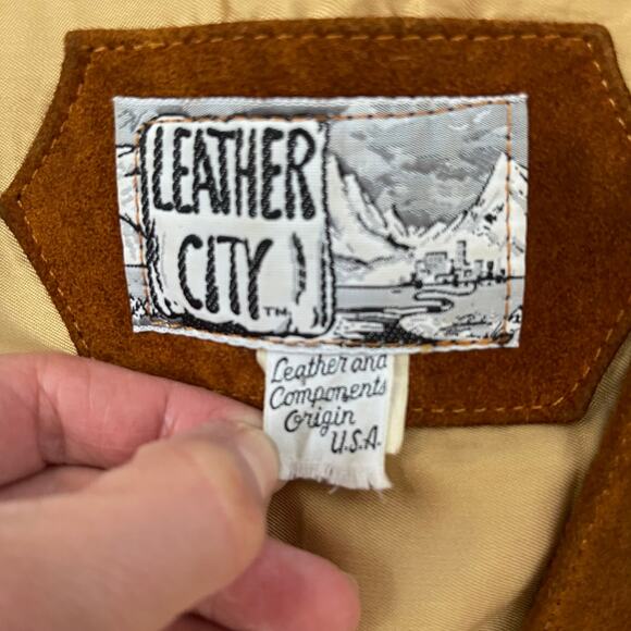 Vintage Leather City Suede Fringe Vest - Brown - Men's Size Large - Picture 4 of 5